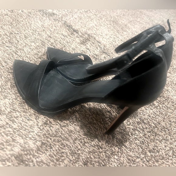 ZARA black strappy leather sandal heels ankle strap sold out blogger US 8 EU 39 - Picture 2 of 6